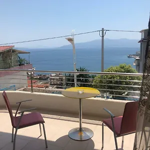 Xhulio , Saranda Albanie